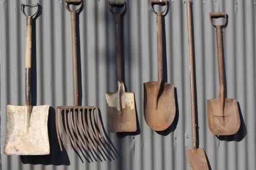 Antique shovels